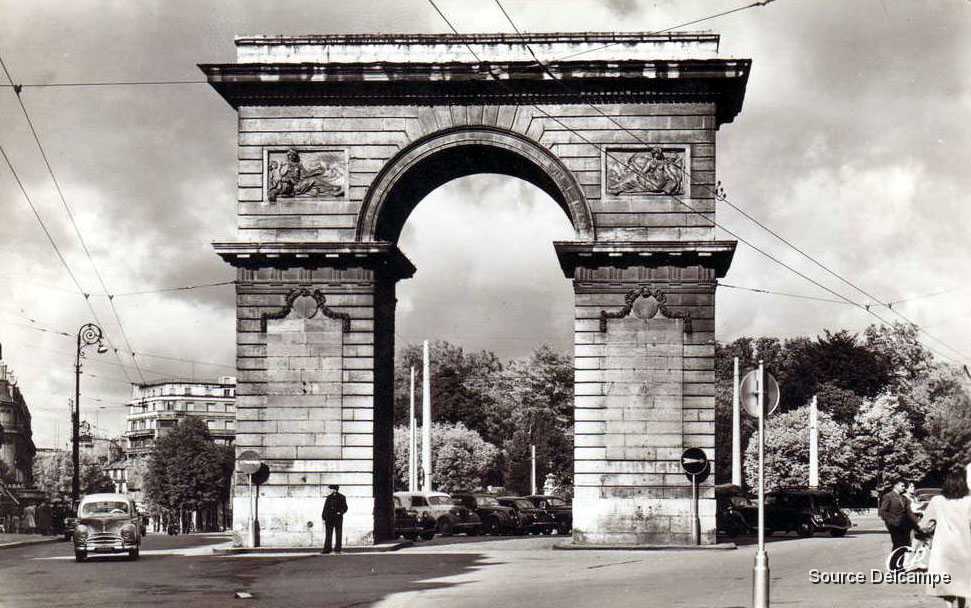 21 Dijon Porte Guillaume I.jpg